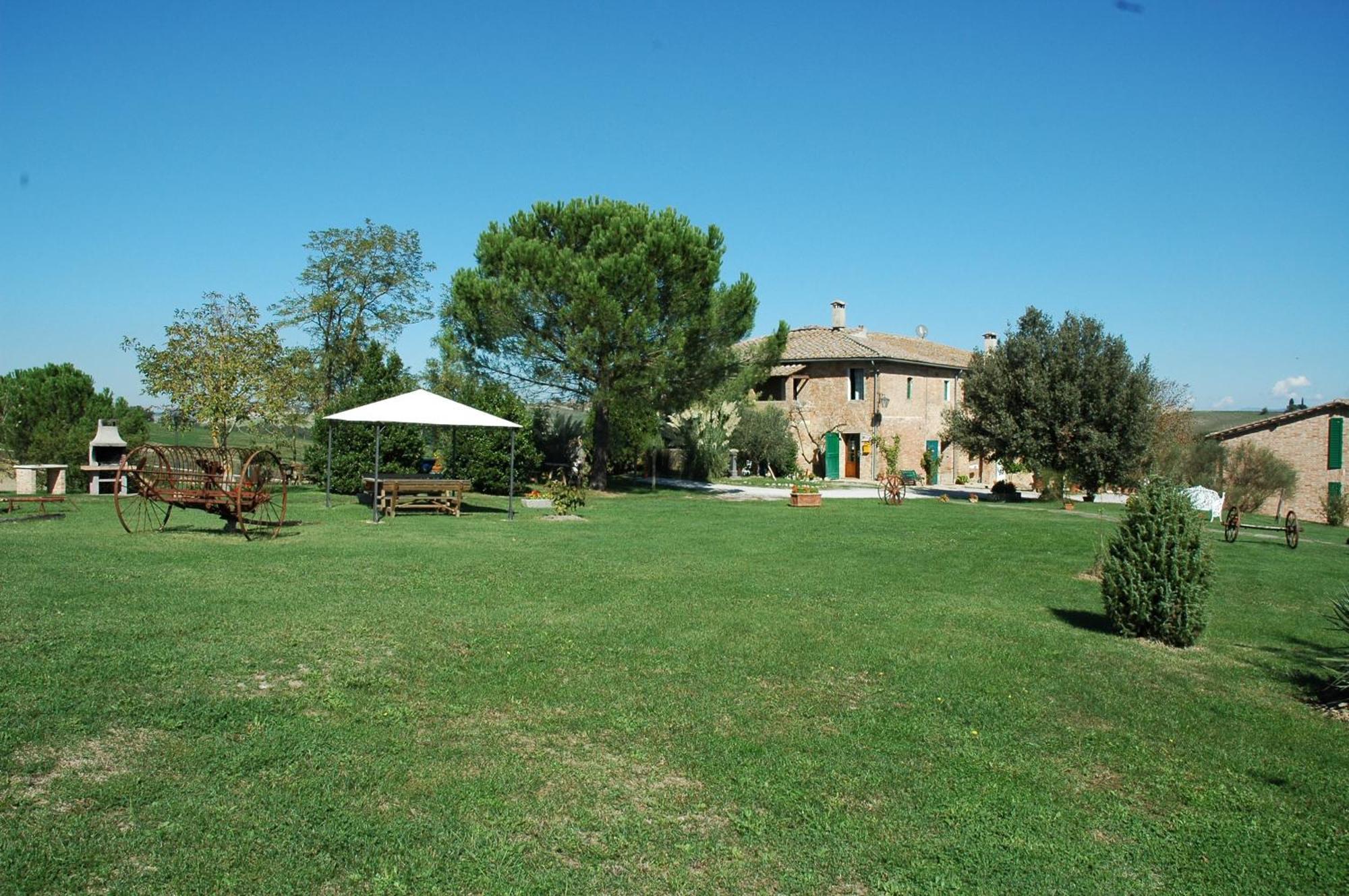 Agriturismo San Giorgio Hostal Monteroni dʼArbia Exterior foto