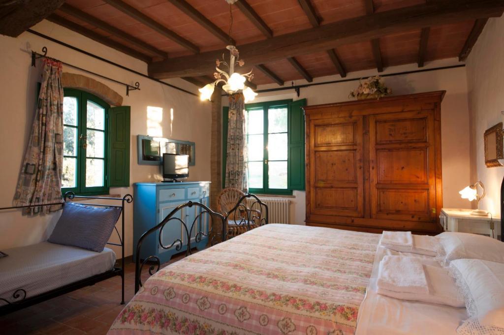 Agriturismo San Giorgio Hostal Monteroni dʼArbia Habitación foto